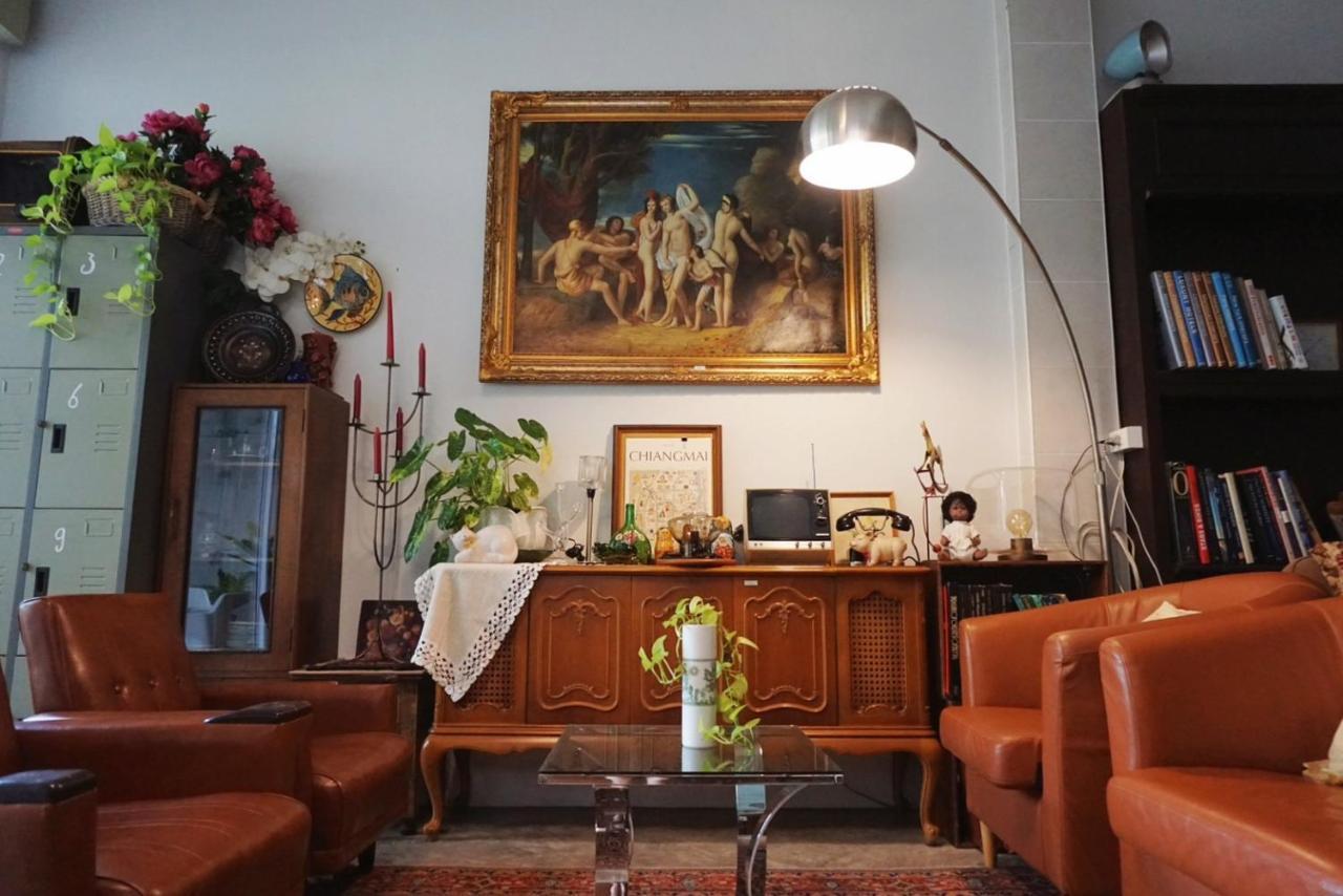 شيانغ ماي Manee Guesthouse And Record บ้านมานี المظهر الخارجي الصورة