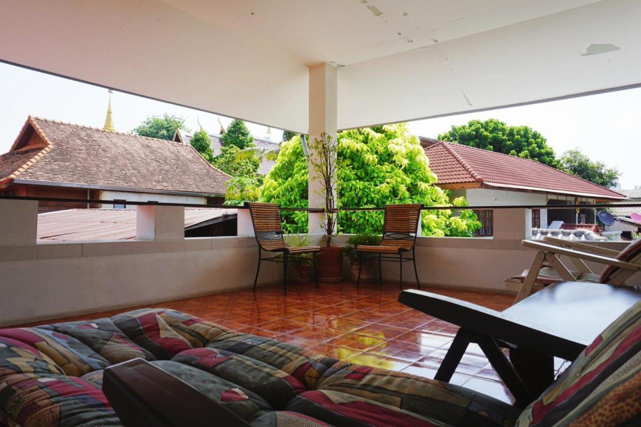 شيانغ ماي Manee Guesthouse And Record บ้านมานี المظهر الخارجي الصورة