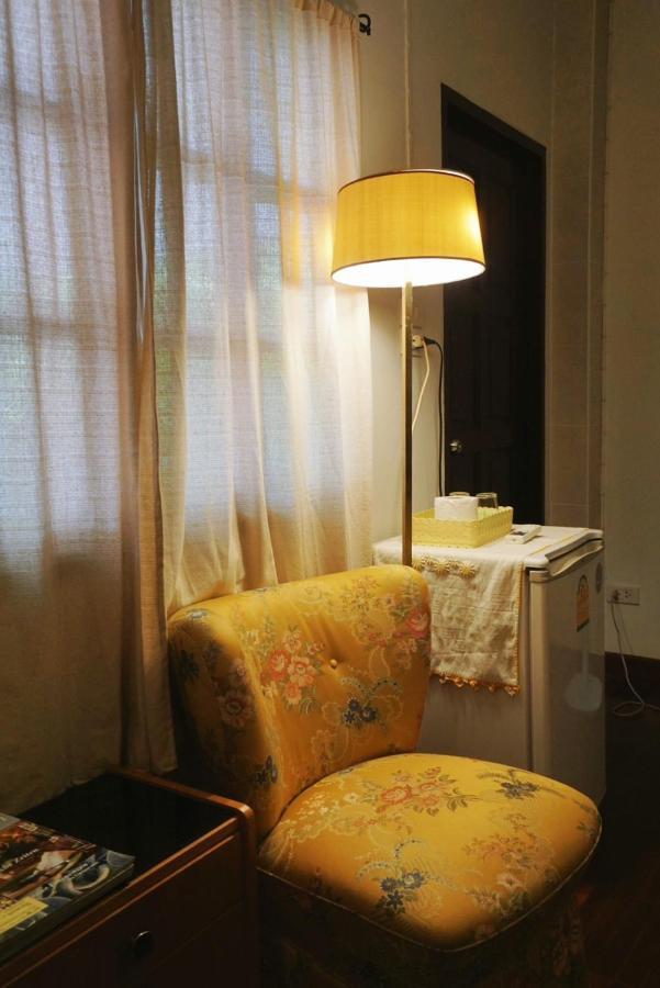شيانغ ماي Manee Guesthouse And Record บ้านมานี المظهر الخارجي الصورة