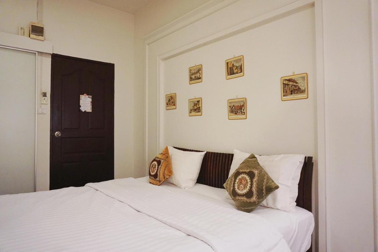 شيانغ ماي Manee Guesthouse And Record บ้านมานี المظهر الخارجي الصورة
