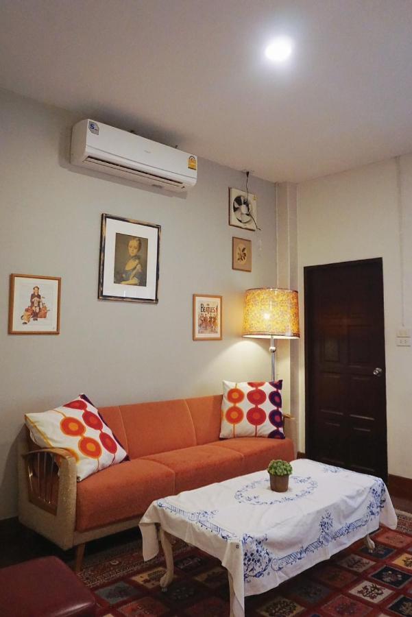 شيانغ ماي Manee Guesthouse And Record บ้านมานี المظهر الخارجي الصورة